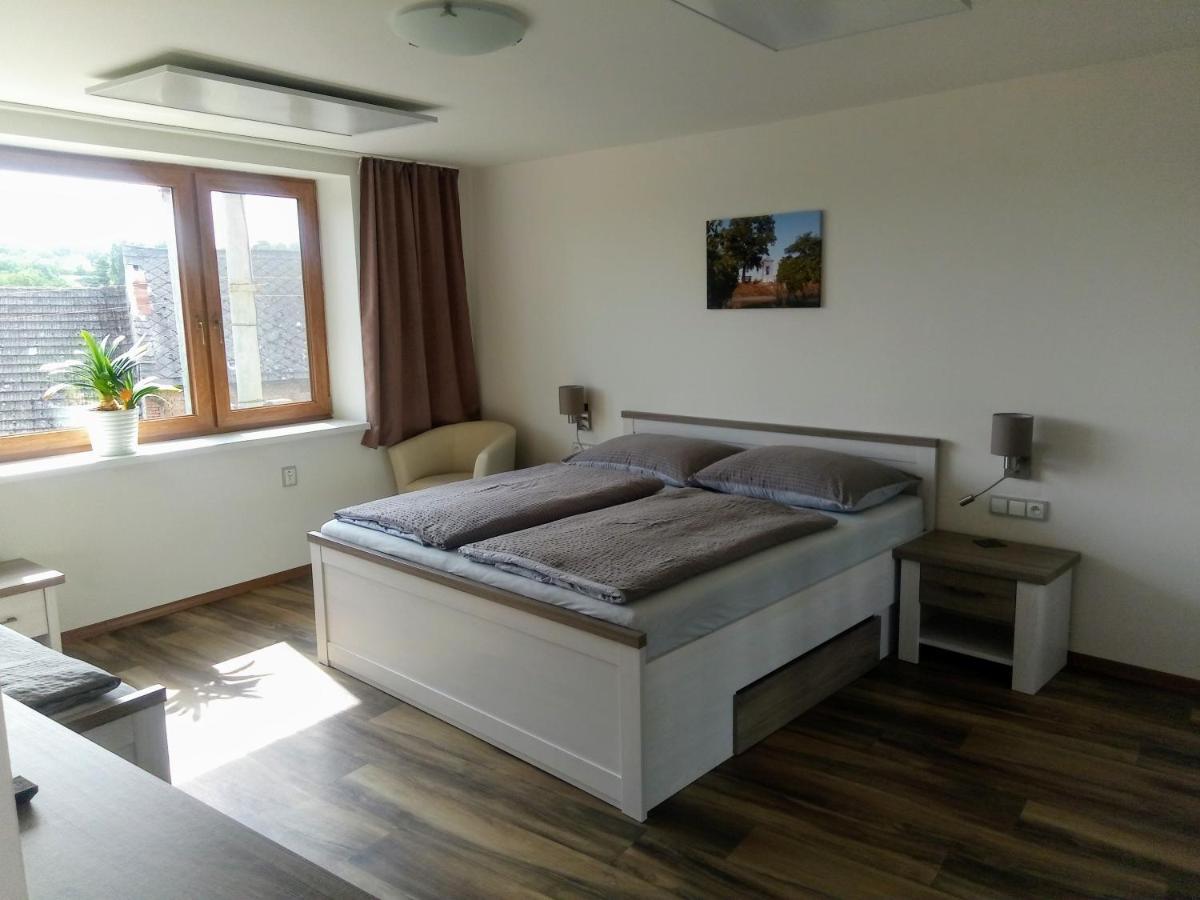 Apartmány 27 Němčičky Esterno foto